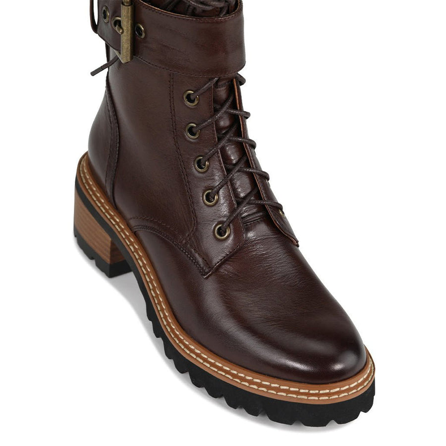 EOS Line Boot Chestnut