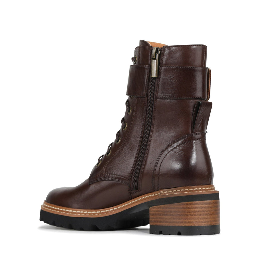 EOS Line Boot Chestnut