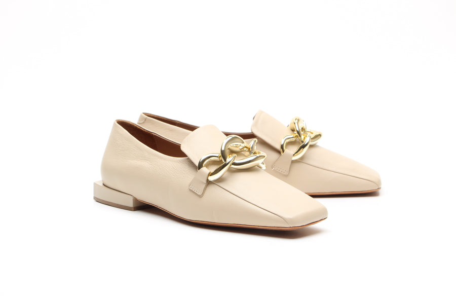 Vicenza Valerie Loafers Cream