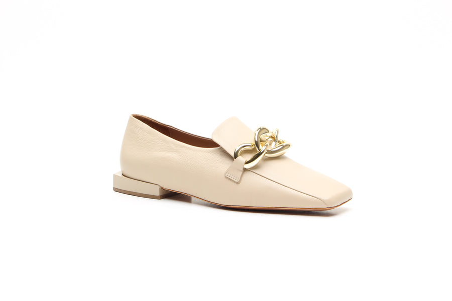 Vicenza Valerie Loafers Cream