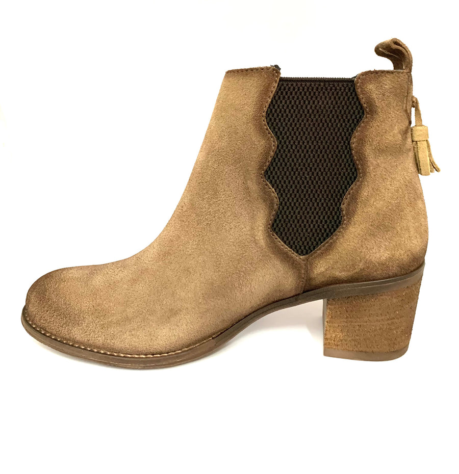 GALANI - CHICK TAUPE ANKLE BOOT