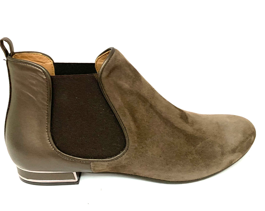 EVALUNA - EVA TAUPE ANKLE BOOT